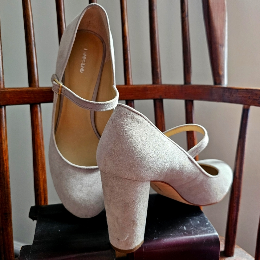 Lands' End Elegant Four-inch Mary Janes. Sz 9M